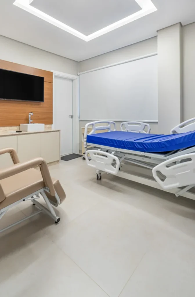 clinica-img33-danilocastro--768x1171